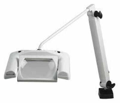 DESCRIPTION: (1) MAGNIFIER BRAND/MODEL: WALDMANN #113178005 INFORMATION: WHITE SIZE: 120 V, 50/60 HX, 13W RETAIL$: $842.49 EA QTY: 1