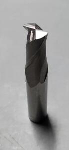 DESCRIPTION: (1) SOLID CARBIDE SQ END MIL BRAND/MODEL: HERTEL 88247929` SIZE: 9/16" DIA 1-1/4" LOC RETAIL$: $52.36 QTY: 1