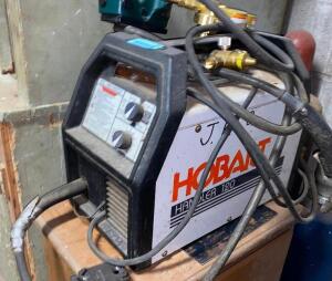 HOBART HANDLER 120 MIG WELDER.