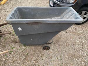 RUBBERMAID GONDOLA TRASH CART