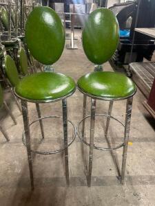 (4) 30" BAR STOOLS W/ CHROME FRAME AND GREEN PADDED SEATS.