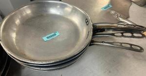 (4) 10" SKILLETS