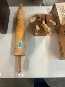 ROLLING PIN AND PARTIAL KITCHEN KNIFE SET W/ BLOCK