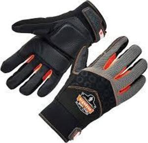 DESCRIPTION: (4) ERGODYNE PROFLEX HAND PROTECTION BRAND/MODEL: TENACIOUS WORK GEAR INFORMATION: BLACK SIZE: LARGE RETAIL$: $20.00 EA QTY: 4