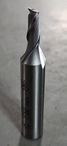 DESCRIPTION: (1) COBALT SQ END MILL BRAND/MODEL: OSG 00610246 SIZE: 3/16" DIA 7/16" LOC QTY: 1