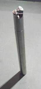 DESCRIPTION: (1) INDEXABLE END MILL BRAND/MODEL: HERTEL 6004814 SIZE: 5/8" DIA RETAIL$: $110.54 QTY: 1