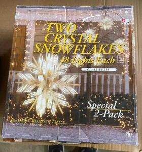 TWO CRYSTAL SNOW FLAKES LIGHT