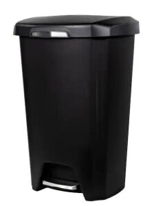 DESCRIPTION: (1) STEPON TRASH CAN BRAND/MODEL: HEFTY INFORMATION: BLACK SIZE: 12.1 GALLON RETAIL$: $12.58 EA QTY: 1