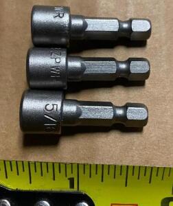 DESCRIPTION: (3) CASES OF NON MAGNETIC NUT SETTERS 5/16" BRAND / MODEL: EAZY POWER 79264 ADDITIONAL INFORMATION: 1000 PER CASE, 3000 IN LOT LOCATION: