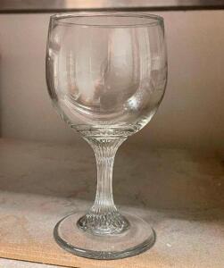 (24) - 8 OZ. SILHOUETTE BEVERAGE GLASSES