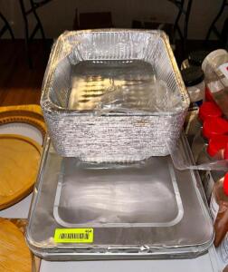 ASSORTED ALUMINUM BAKING PANS