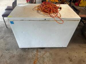 DESCRIPTION 48" DEEP FREEZER. BRAND / MODEL: WHIRLPOOL ADDITIONAL INFORMATION 115 VOLT, 1 PHASE. IN WORKING ORDER BUT GASKET SEAL IS BAD LOCATION SITE