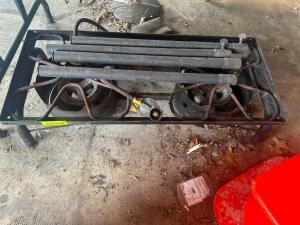 DESCRIPTION TWO BURNER PROPANE STAND W/ HOSE ARE REGULATOR. LOCATION SITE 2 QTY 1