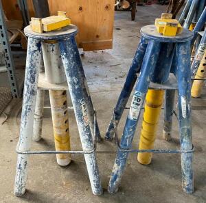 (2) 10-TON RATCHETING VEHICLE STAND
