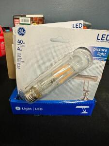 (12)- LED LIGHT BULBS