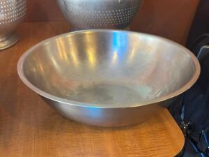 XL STAINLESS MIXING BOWL