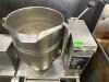 DESCRIPTION GROEN 10 GALLON STEAM KETTLE W/ MANUAL TILT BRAND / MODEL: GROEN TDB-40 ADDITIONAL INFORMATION 208 VOLT, 1 PHASE. RETAILS NEW FOR $10,000 - 2