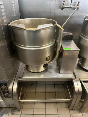 DESCRIPTION GROEN 40 QT ELECTRIC STEAM KETTLE BRAND / MODEL: GROENT TDB/7-40 ADDITIONAL INFORMATION 208 VOLT, 1 PHASE. RETAILS NEW FOR $10,000 LOCATIO