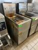 DESCRIPTION PITCO 40 LB. GAS DEEP FRYER W/ (2) BASKETS BRAND / MODEL: PITCO 35C+S ADDITIONAL INFORMATION NATURAL GAS. COMES WITH GAS LINE AND REGULATO - 2