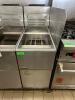 DESCRIPTION PITCO 40 LB. GAS DEEP FRYER W/ (2) BASKETS BRAND / MODEL: PITCO 35C+S ADDITIONAL INFORMATION NATURAL GAS. COMES WITH GAS LINE AND REGULATO