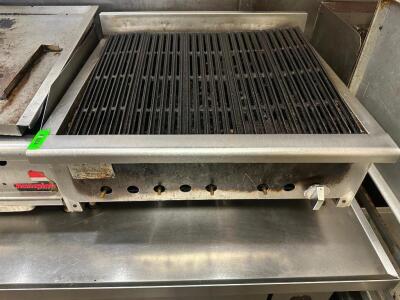 DESCRIPTION RANKIN-DELUXE 30" COUNTER TOP RADIANT CHAR BROILER. BRAND / MODEL: RANKIN-DELIX ADDITIONAL INFORMATION NATURAL GAS SIZE 30" LOCATION KITCH