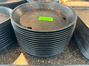 DESCRIPTION (12) 12" BLACK PLASTIC FOOD TRAYS SIZE 12" THIS LOT IS: SOLD BY THE PIECE LOCATION SEATING QTY 12