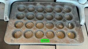 DESCRIPTION (2) 24 GROUP MUFFIN PANS THIS LOT IS: SOLD BY THE PIECE LOCATION SEATING QTY 2