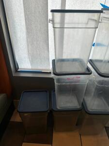 DESCRIPTION 4) 22 QT PLASTIC CONTAINERS W/ LIDS SIZE 22 QT THIS LOT IS: SOLD BY THE PIECE LOCATION SEATING QTY 4