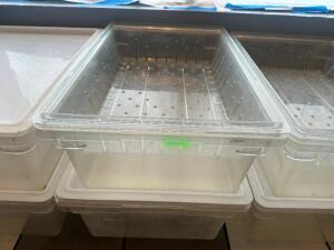 DESCRIPTION (1) PLASTIC SALAD CONTAINERS W/ INSERTS AND LIDS LOCATION SEATING QTY 1