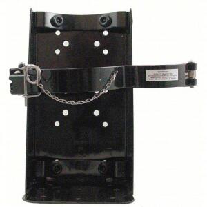 DESCRIPTION: (1) FIRE EXTINGUISHER BRACKET BRAND/MODEL: KIDDE #6AJW4 INFORMATION: BLACK SIZE: FOR 10-15 LB TANKS RETAIL$: $83.45 EA QTY: 1