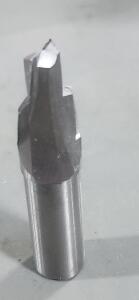 DESCRIPTION: (1) CARBIDE STEP ROUTER BITS BRAND/MODEL: VORTEX RB-8505-5 SIZE: INSPECT RETAIL$: 120.56 EA QTY: 1