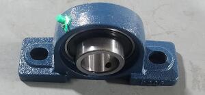 DESCRIPTION: (1) PILLOW BLOCK BEARING BRAND/MODEL: UPC208-24 SIZE: 1-1/2" BORE RETAIL$: $31.55 QTY: 1