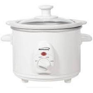 DESCRIPTION: (1) SLOW COOKER BRAND/MODEL: CROCK POT INFORMATION: WHITE SIZE: 4.5 QT RETAIL$: $74.00 EA QTY: 1