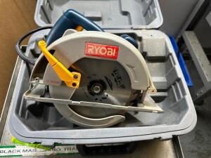 RYOBI 7 1/2" ELECTRIC CIRC SAW W/ CASE.