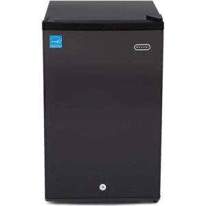 DESCRIPTION: (1) COMPACT MINI REFRIGERATOR BRAND/MODEL: WHYNTER INFORMATION: BLACK RETAIL$: $250.00 SIZE: 3.0 CU FT QTY: 1