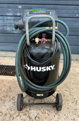 20 GALLON VERTICAL AIR COMPRESSOR