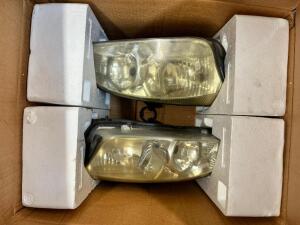 HEADLIGHTS FOR A FORD FOCUS