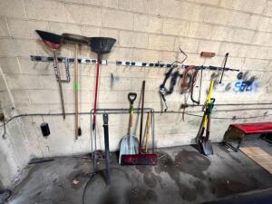 ASSORTED LONG HANDLE TOOLS WITH WALL STORAGE BRACKET