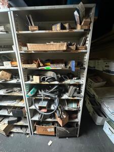 VINTAGE AUTOMOTIVE PARTS / CONTENTS OF SHELVING UNIT