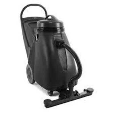 DESCRIPTION: (1) WET AND DRY VACUUMBRAND/MODEL: CLARKE #CLARKE18WDINFORMATION: BLACK, 18 GALLON COLLECTION CAPACITYRETAIL$: $1095.00 EAQTY: 1