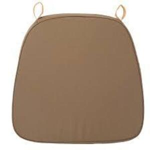 DESCRIPTION: (4) CHAIR CUSHION BRAND/MODEL: FURN_CUSH01_TAUP INFORMATION: TAUPE / BROWN RETAIL$: $13.99 EA QTY: 4