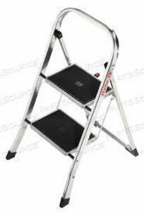 DESCRIPTION: (1) STEP LADDER BRAND/MODEL: HAILO K30 SIZE: 2 STEP RETAIL$: $50.00 EA QTY: 1