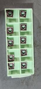 DESCRIPTION: (10) CARBIDE MILLING INSERTS BRAND/MODEL: WALTER SPHT32.52-G88 RETAIL$: $319.00 QTY: 10