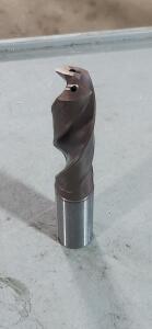 DESCRIPTION: (1) CARBIDE THRU COOLANT SML DRILL BIT BRAND/MODEL: GUHRING 58533761 SIZE: 3/4" DIA RETAIL$: $787.73 QTY: 1