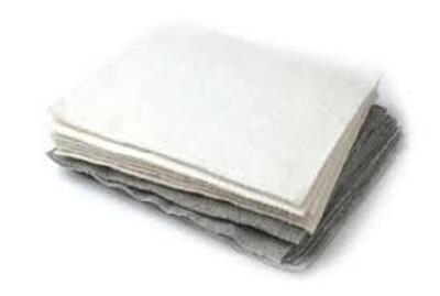 DESCRIPTION: (1) BAG OF (100) ABSORBENT PADS BRAND/MODEL: OIL EATER SIZE: 16X18 RETAIL$: $82.00 EA QTY: 1