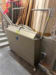 GARAVENTA EXPRESS II 495 LBS. CAP. ACCESSIBILITY LIFT