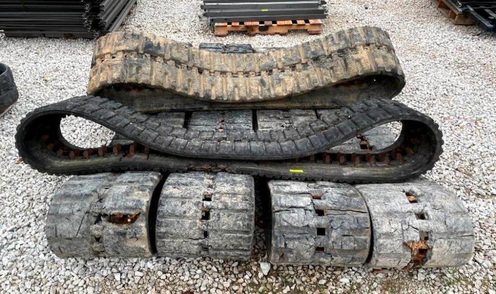 PALLET OF RUBBER TRACKS FOR BOBCATS