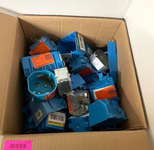 LARGE ASSORTMENT OF PLASTIC/METAL ELECTRICAL BOXES (SEE ALL PHOTOS)