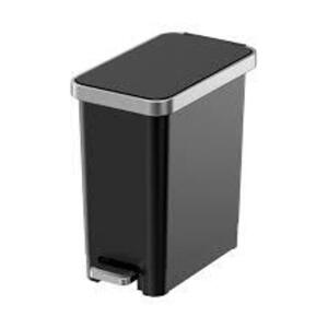 DESCRIPTION: (1) PLASTIC TRASH CAN BRAND/MODEL: BETTER HOME AND GARDEN INFORMATION: BLACK SIZE: 2.5 GALLON RETAIL$: $12.58 EA QTY: 1