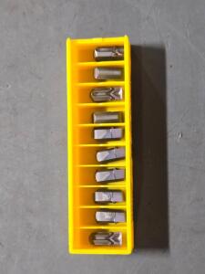 DESCRIPTION: (10) CARBIDE GROOVING INSERTS BRAND/MODEL: KENNAMETAL EG0600M06P08GUP RETAIL$: $236.10 QTY: 10